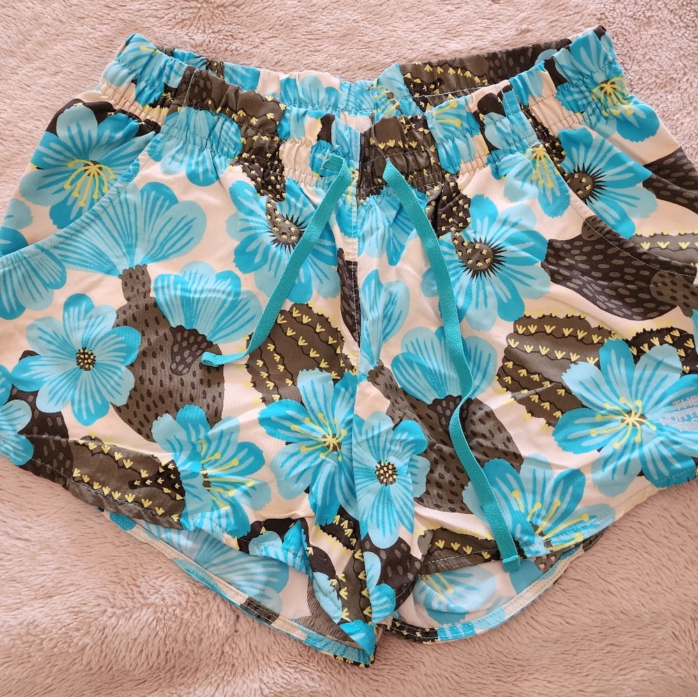 Northface shorts M